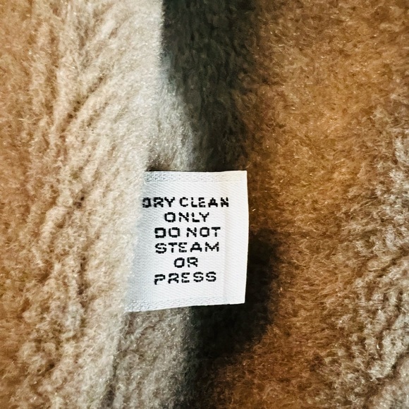 London Fog Women’s Long Beige Maincoats Weatherwear Trench Coat Size 18 - Picture 7 of 12